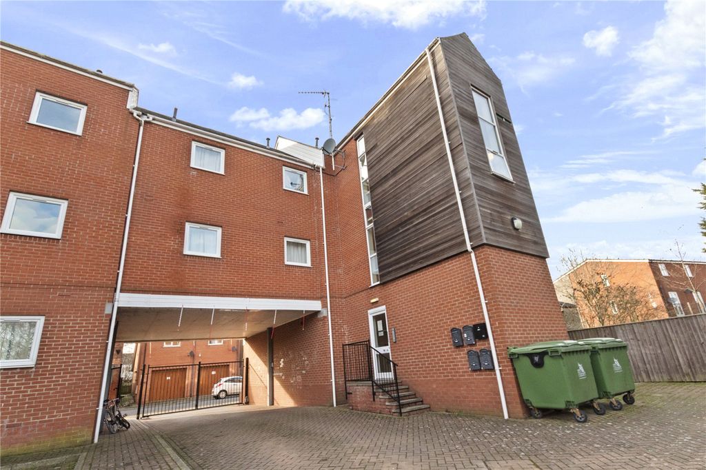 Additional image 8 of 2 bed flat to rentWillingham Court, Grimsby DN32