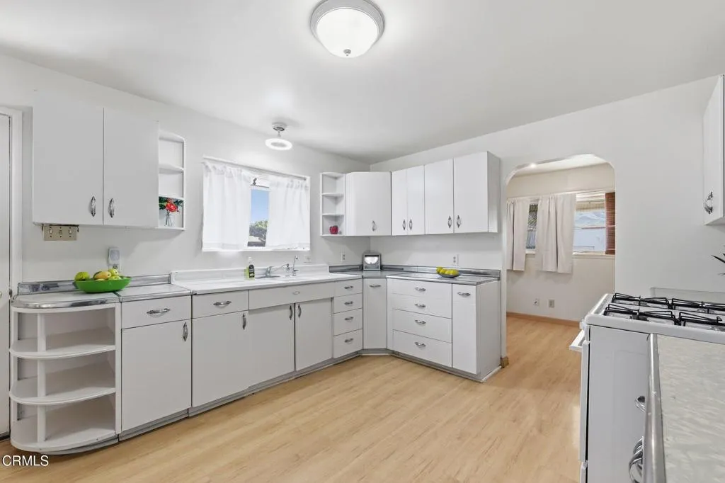 Additional image 6 of 916 E Santa Paula Street, Santa Paula, CA 93060