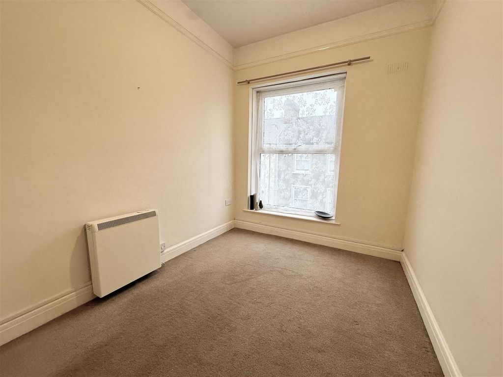 Additional image 6 of 2 bed flat to rentBush Street, Pembroke Dock SA72