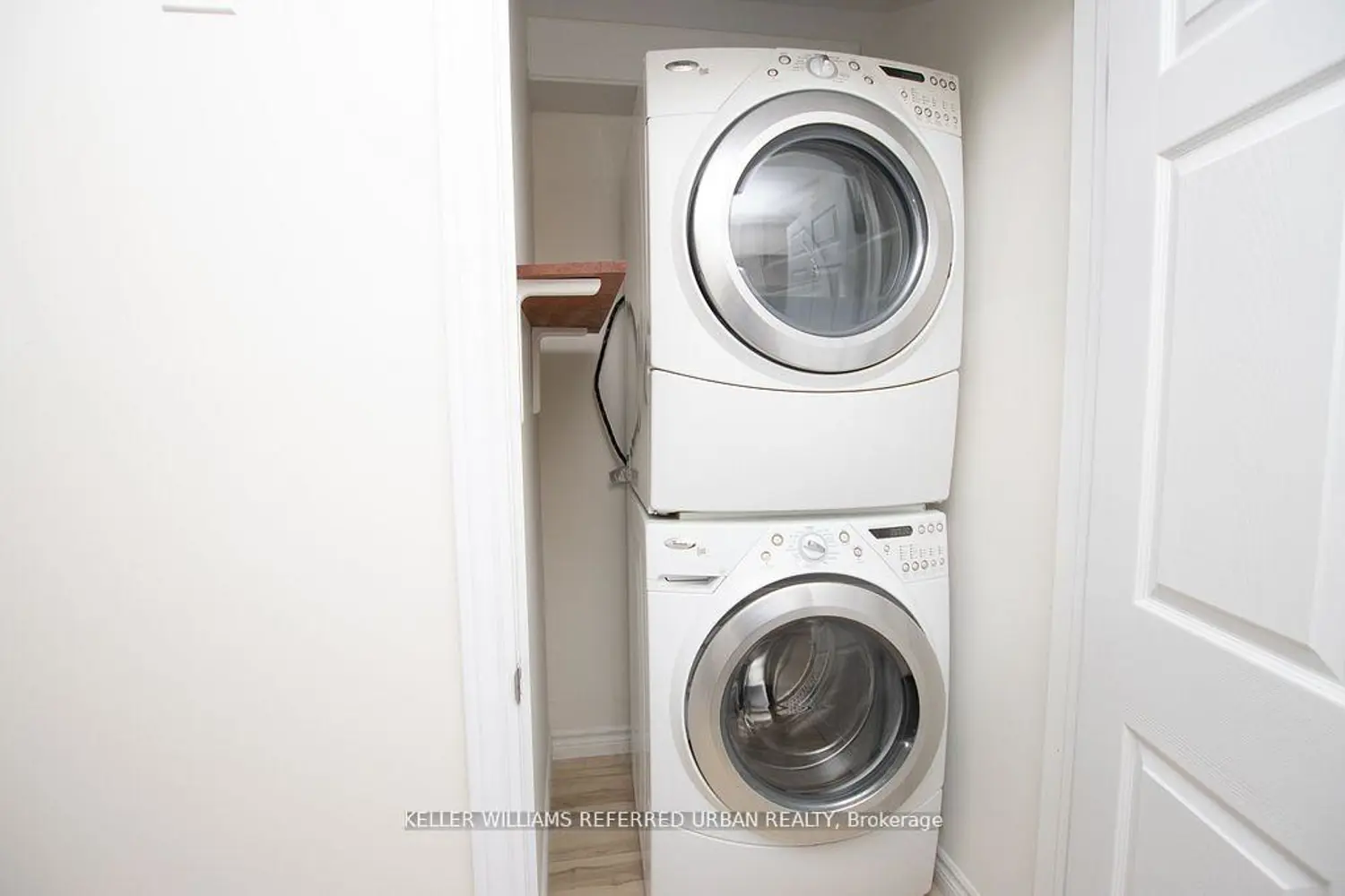 Additional image 20 of 847 Garibaldi Avenue