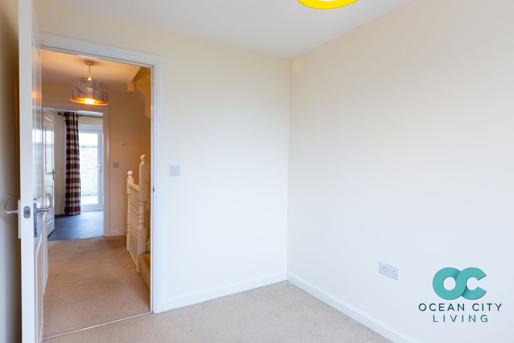 Additional image 11 of 4 bed town house to rentBridge View, Plymouth PL5