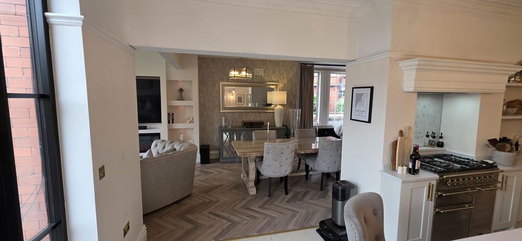 Additional image 13 of 5 bed semi-detached house to rentOpen Golf 2026 - Irton Road, Southport PR9