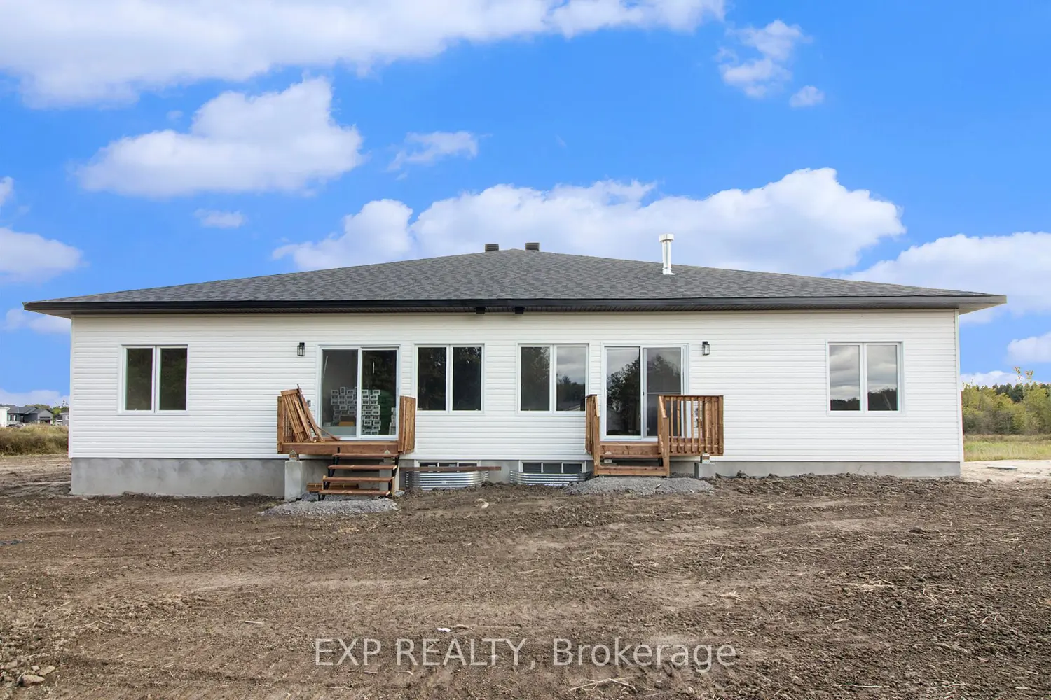 Additional image 16 of 775 Lacroix Road