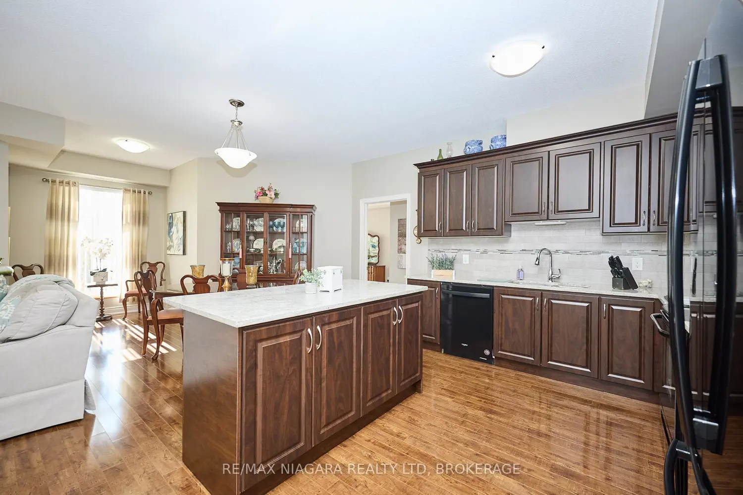 Additional image 4 of 8111 Forest Glen Drive 427