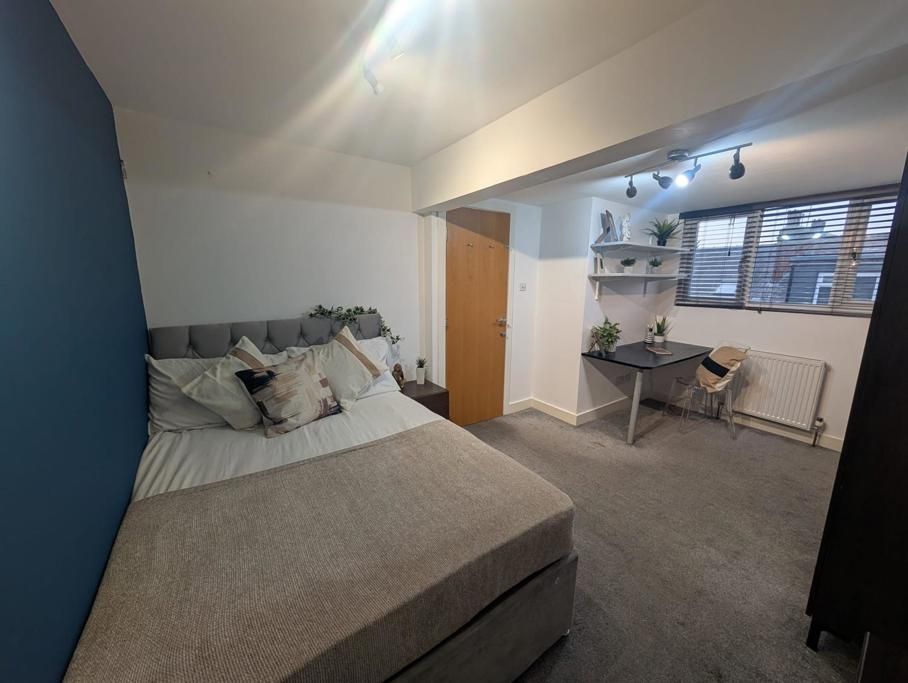 8 bed terraced house to rentNorwood Road, Hyde Park, Leeds LS6