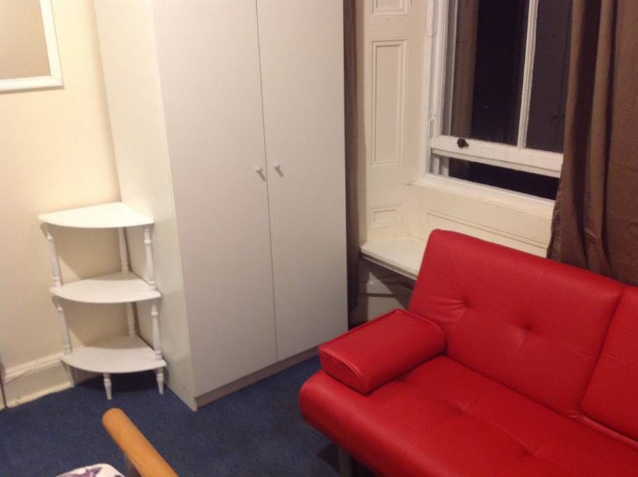 Additional image 10 of 3 Bed Flat, Polwarth Gardens, EH11, N1 7GU