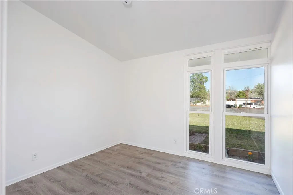 Additional image 38 of 1049 N Macneil St, San Fernando, CA 91340