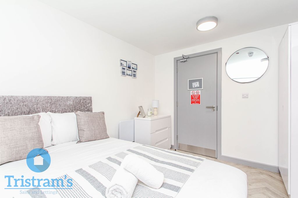 Additional image 15 of 6 bed shared accommodation to rent6Bed 6Bath Talbot Street, City Centre NG1