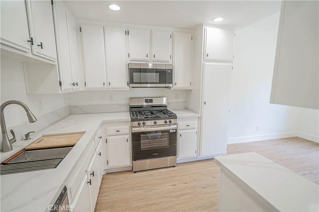 Additional image 25 of 25712 Lupita Dr, Valencia, CA 91355