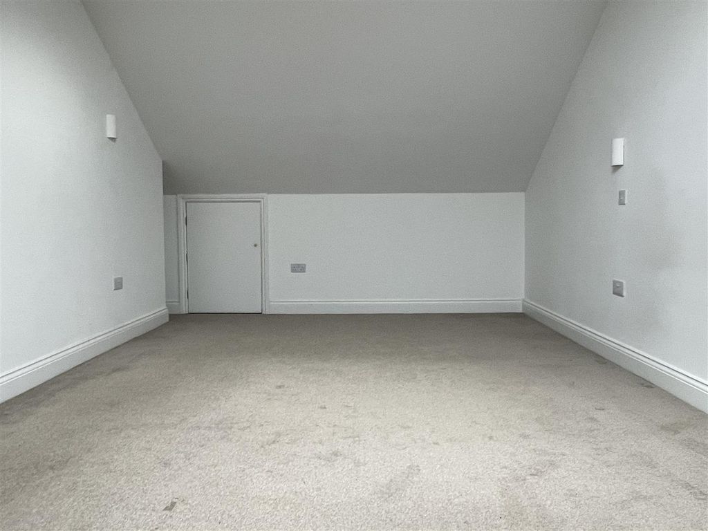Additional image 17 of 4 bed semi-detached house to rentConduit Road, Stamford PE9