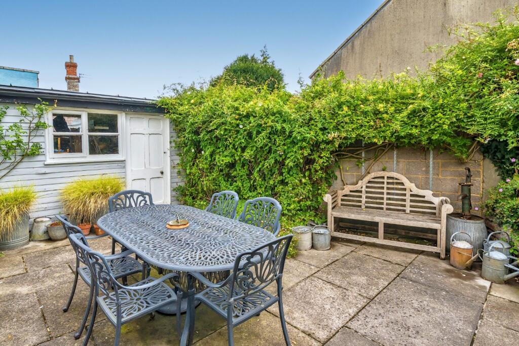 Additional image 24 of Central Wells