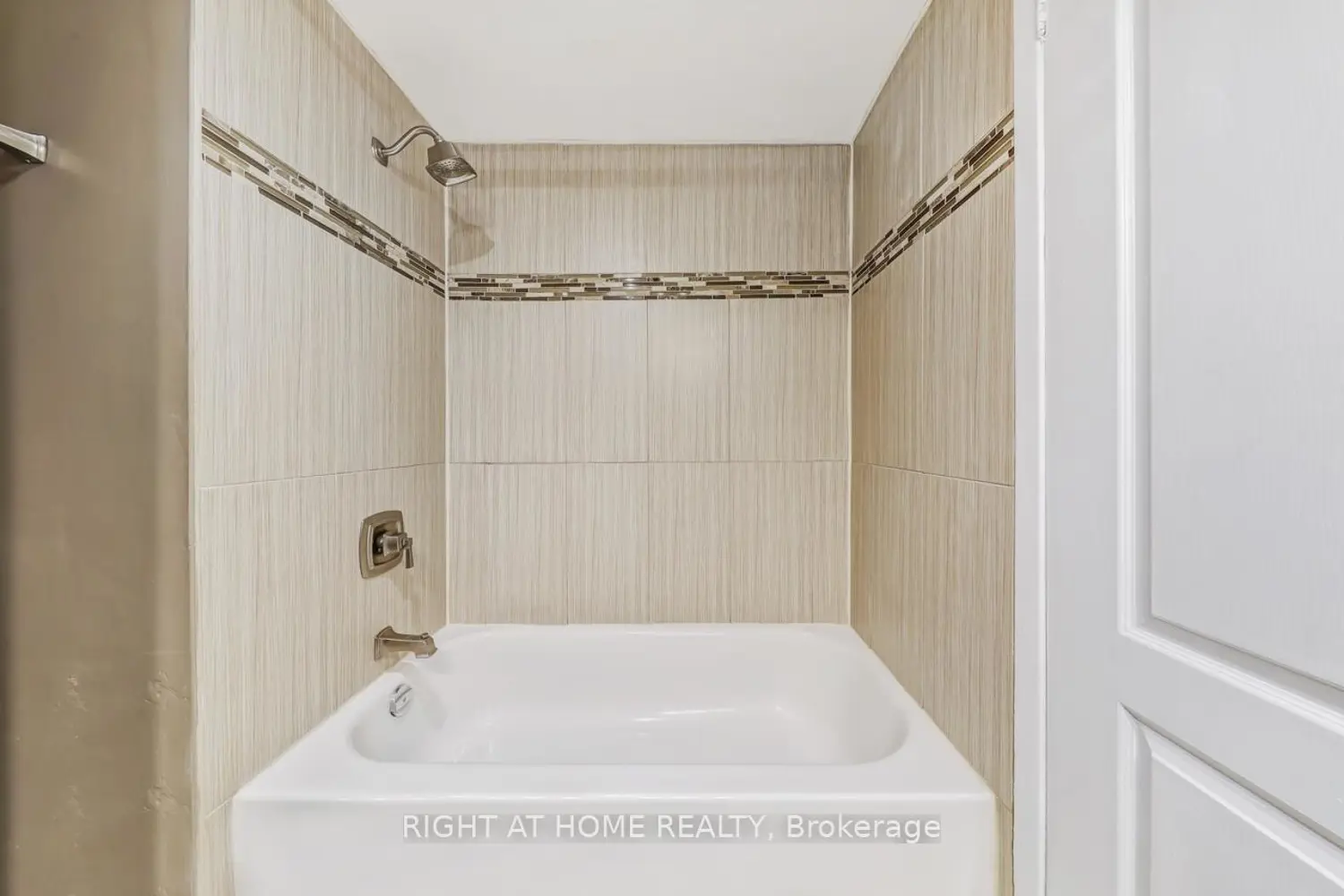 Additional image 13 of 9 Ashton Crescent 9