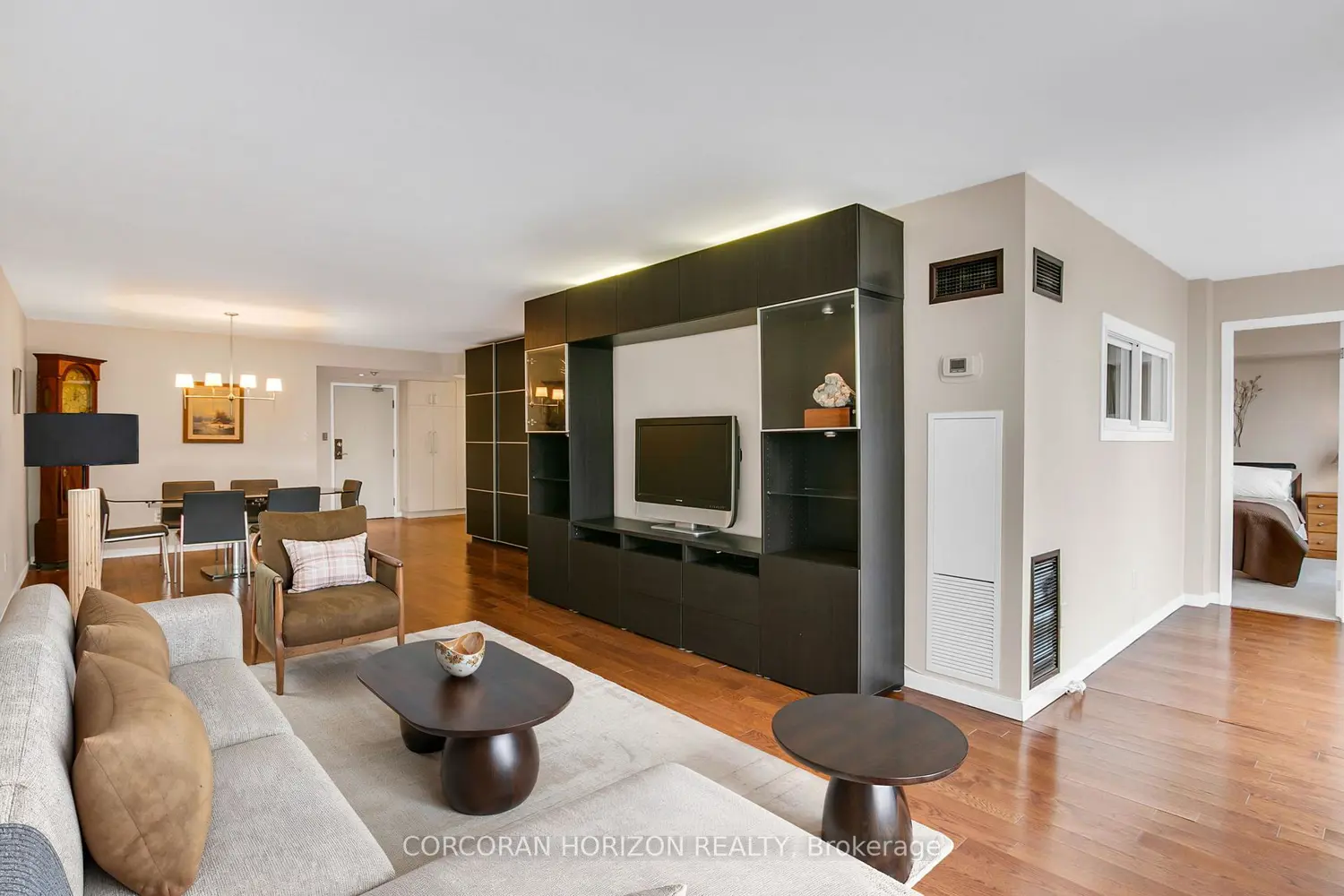 Additional image 8 of 5444 Yonge Street 1001