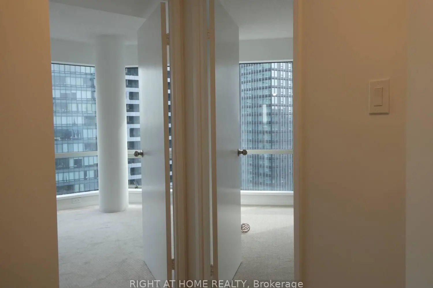 Additional image 11 of 1001 Bay Street 3104
