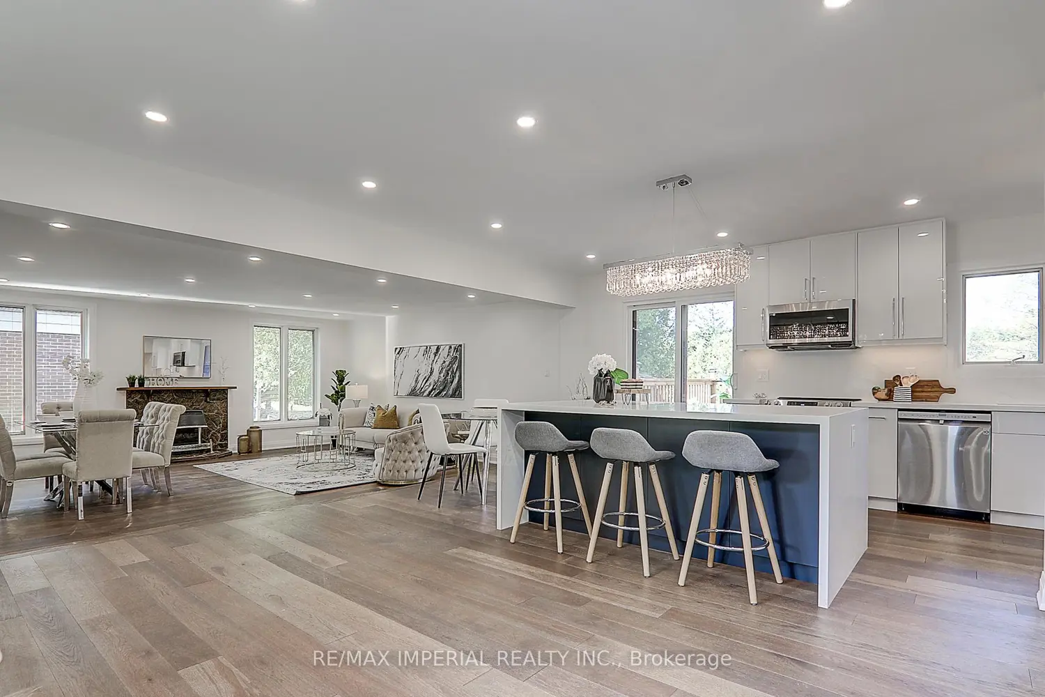 Additional image 4 of 98 Belfry Drive