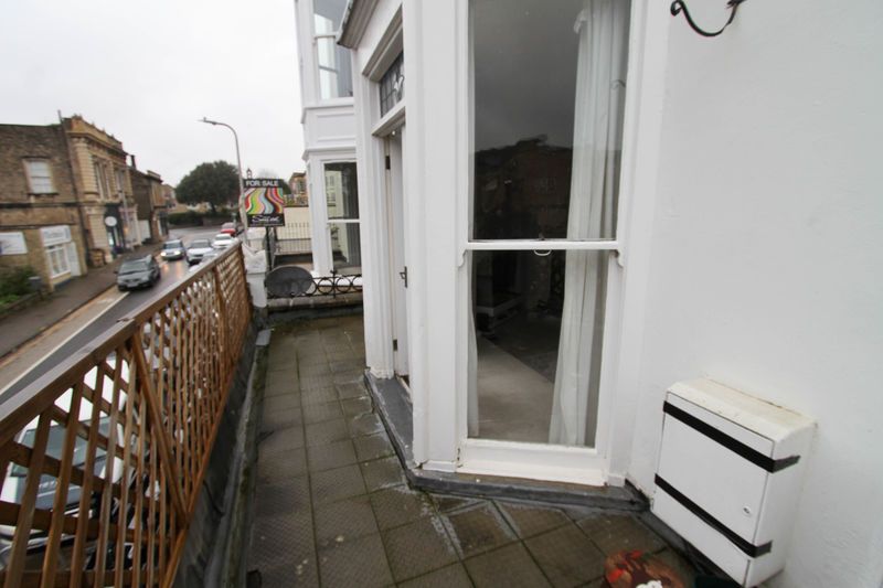 Additional image 3 of 2 bed flat to rentHill Road, Clevedon BS21