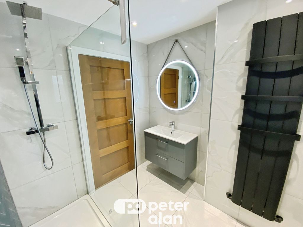 Additional image 5 of 5 bed property to rentHeol Penrhiw, Mountain Ash CF45