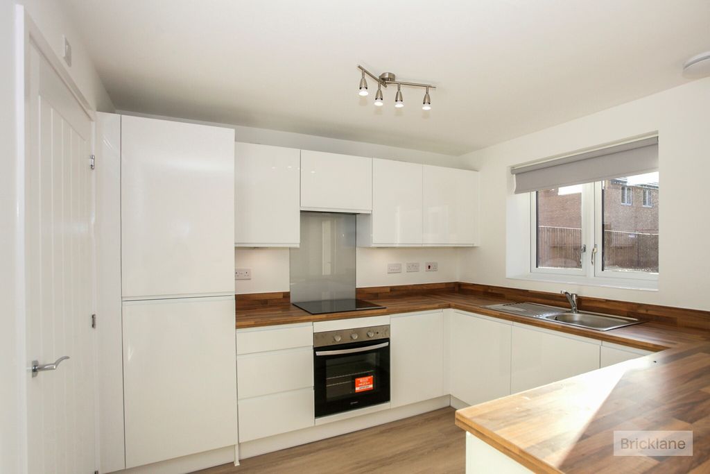 Additional image 8 of 4 bed property to rentStonemason Way, Peterborough PE4