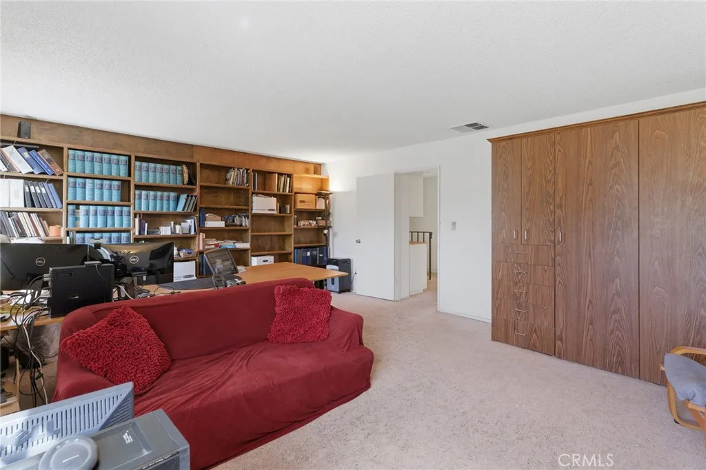 Additional image 21 of 22963 Collins Street, Woodland Hills, CA 91367