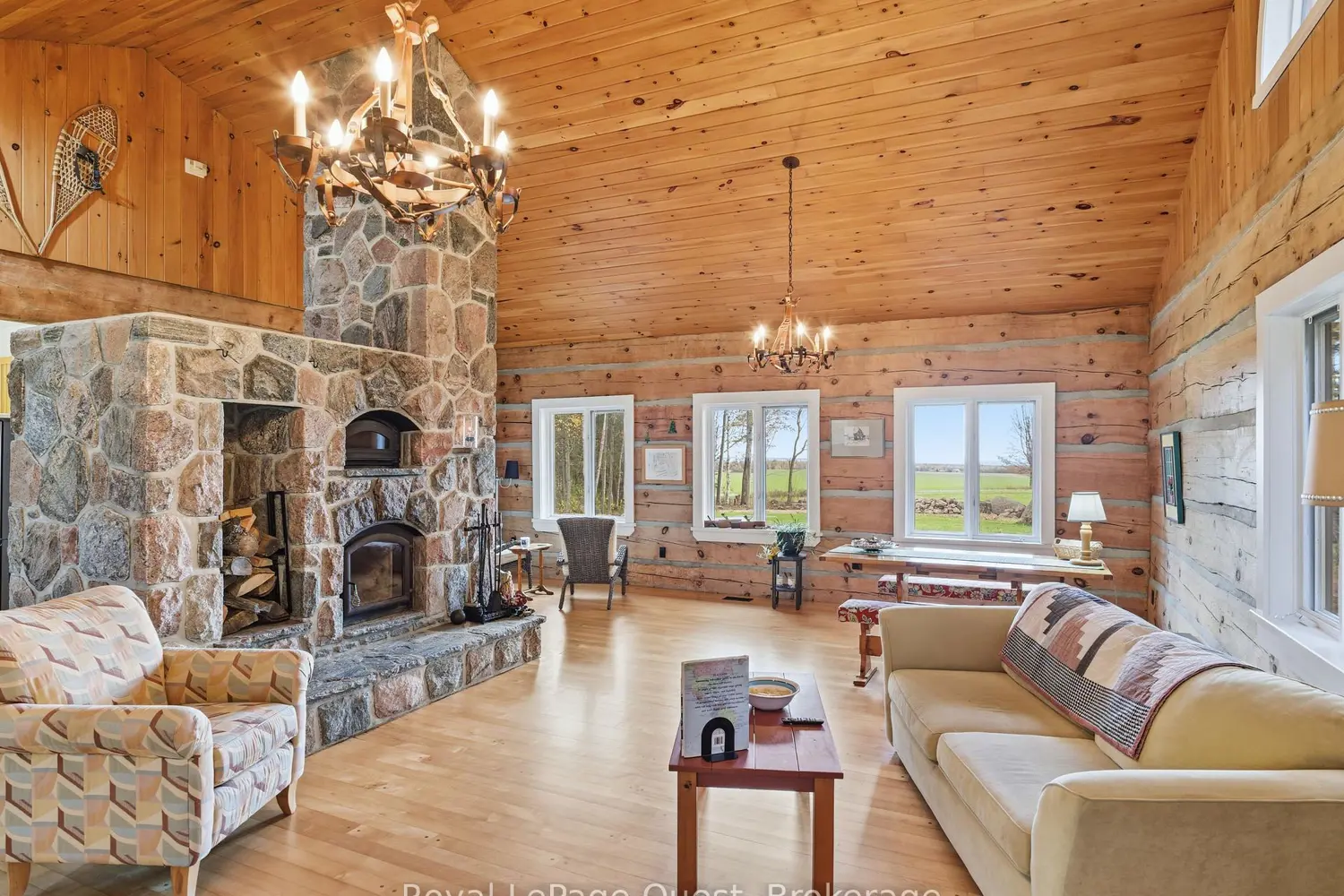 Additional image 12 of 160 14 Concession