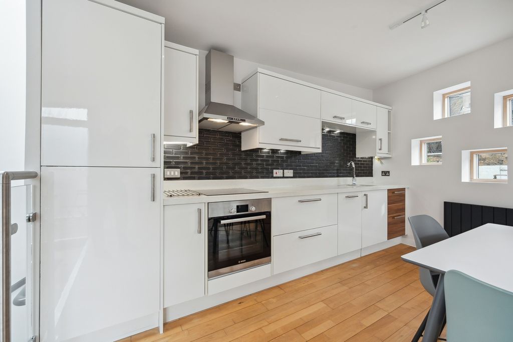 Additional image 10 of 1 bed mews to rentLansdowne Crescent Lane, Kelvinbridge, Glasgow G20