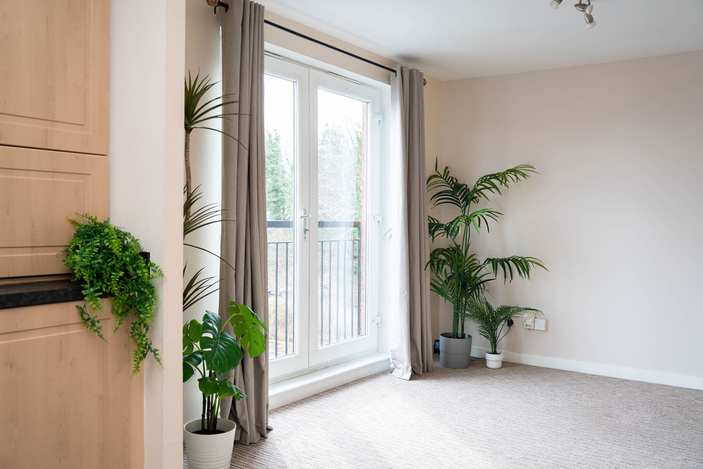 Additional image 3 of 2 Bed Flat, New Mart Square, EH14, N1 7GU