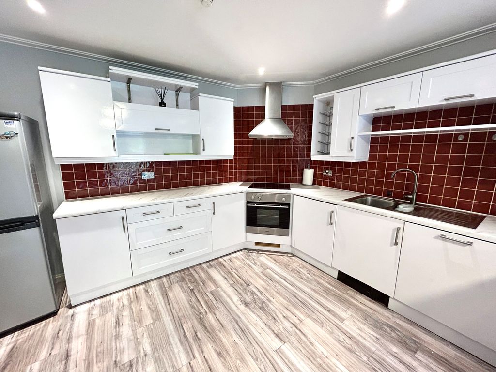 Additional image 4 of 2 bed flat to rentChandlery Way Lynton Court, Caerdydd CF10