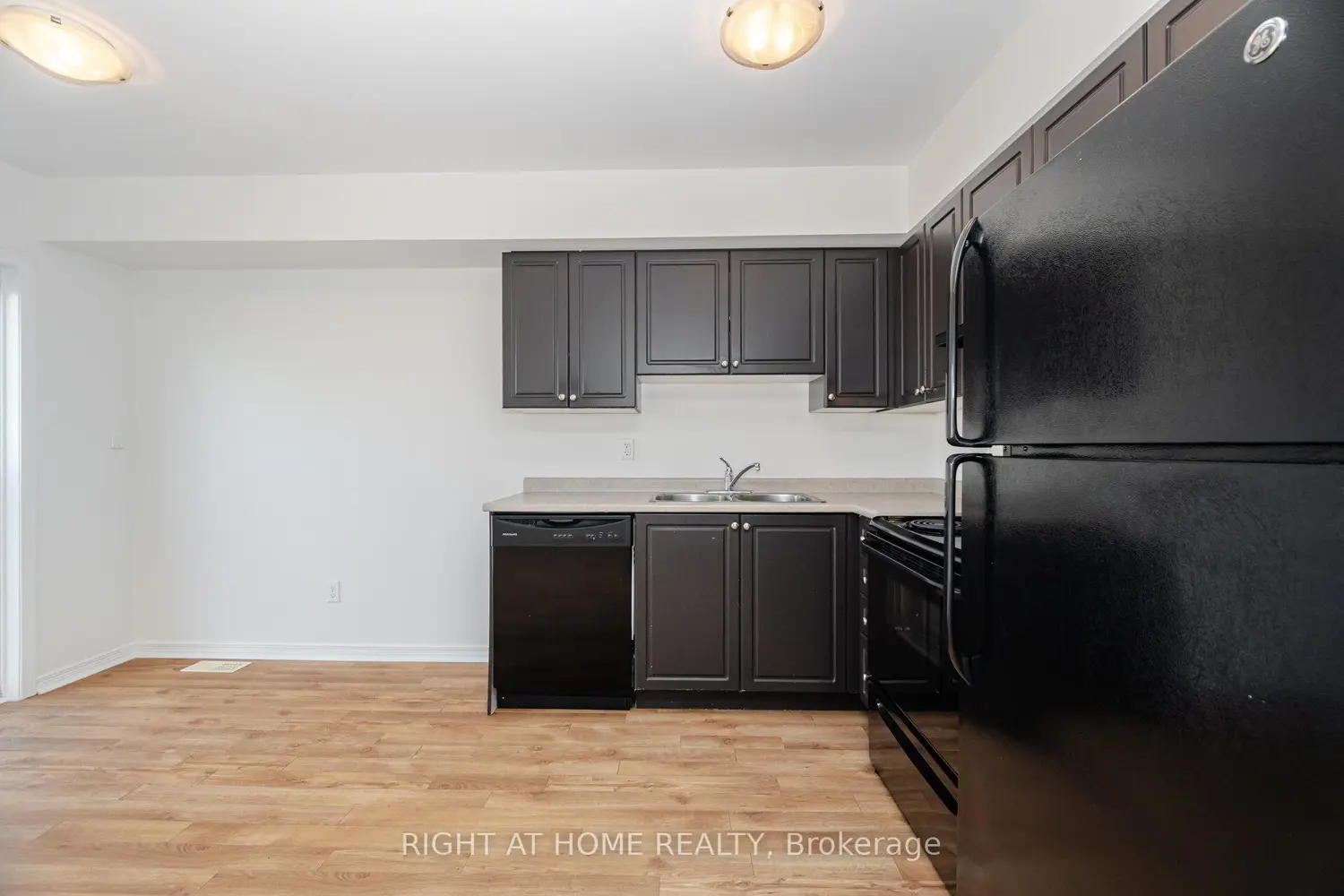 Additional image 15 of 23 Peartree Court