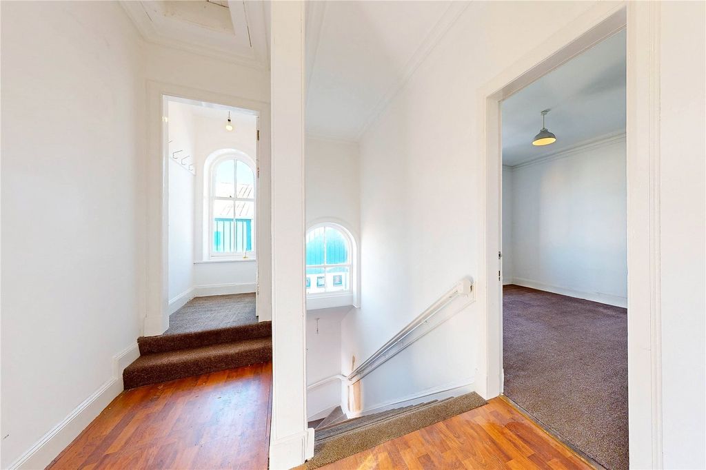 Additional image 21 of 2 bed flat to rentShore Road, Perth PH2
