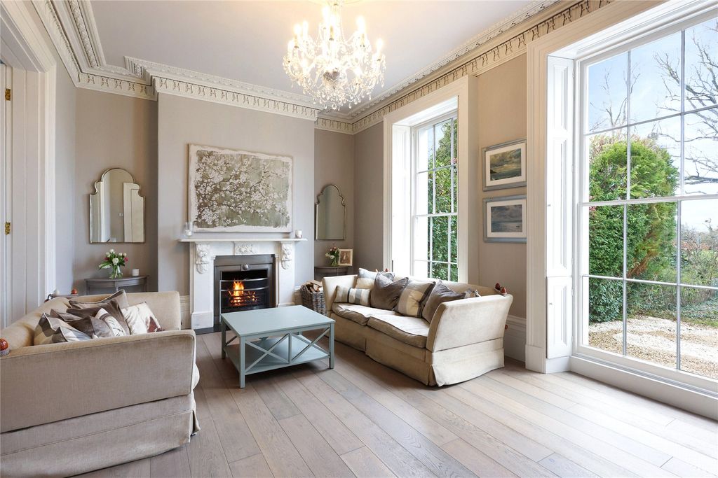 Additional image 5 of 7 bed detached house to rentThe Park, Cheltenham, Gloucestershire GL50