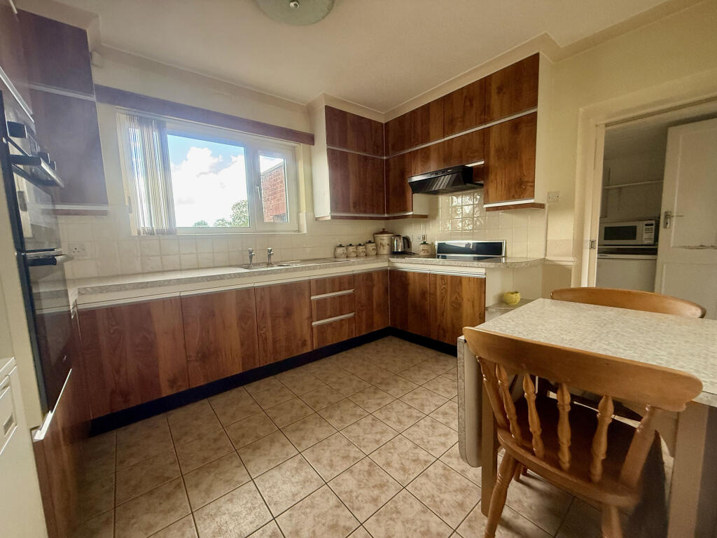 Additional image 16 of Sunnyview, Oxenpill, Meare, Glastonbury, Somerset