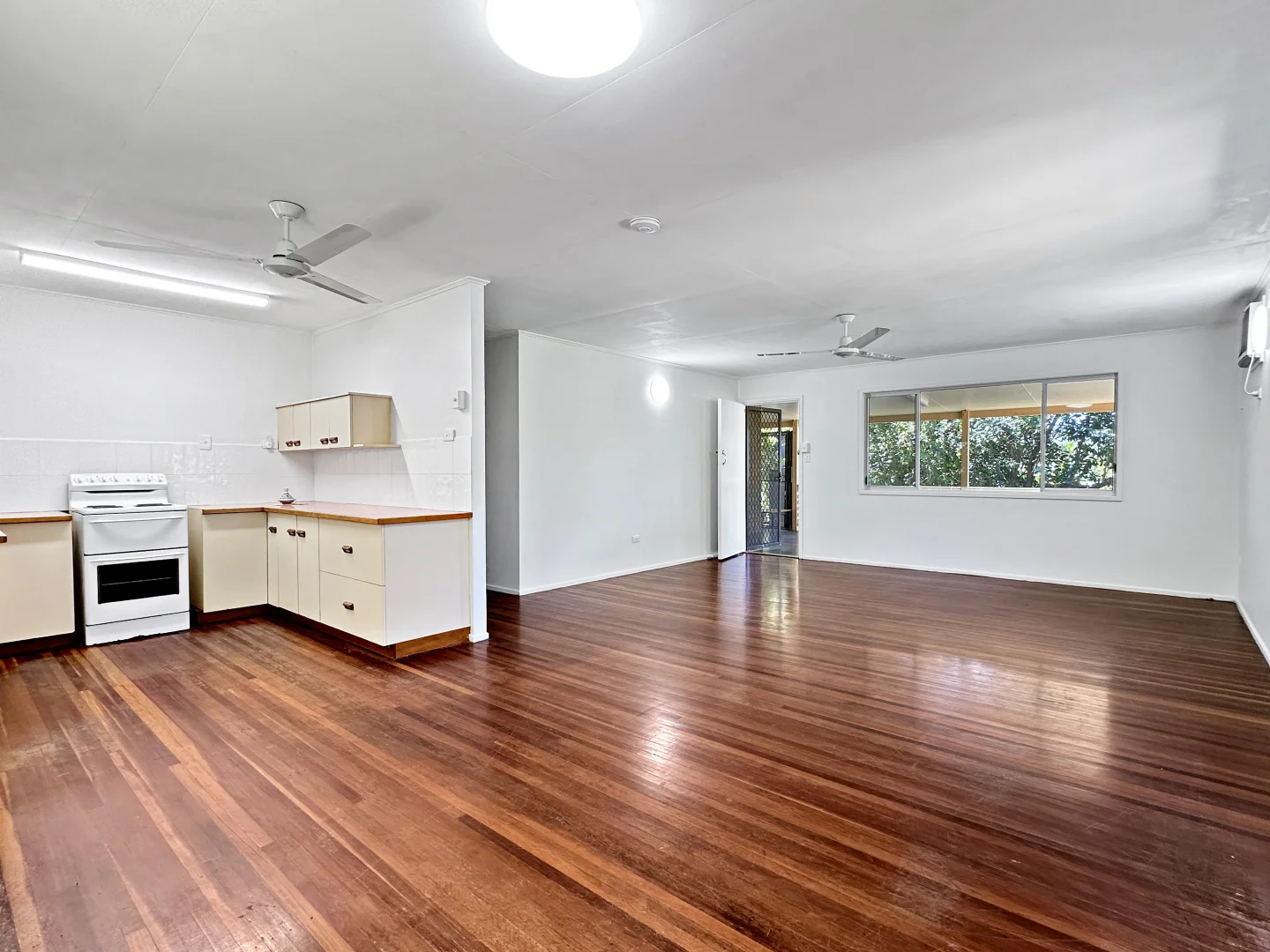 Additional image 5 of 7 Opalia Ct, Nelly Bay QLD 4819