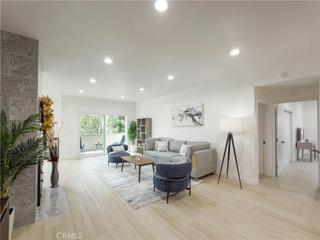 Additional image 76 of 1944 Glendon Unit 209, Los Angeles, CA 90025