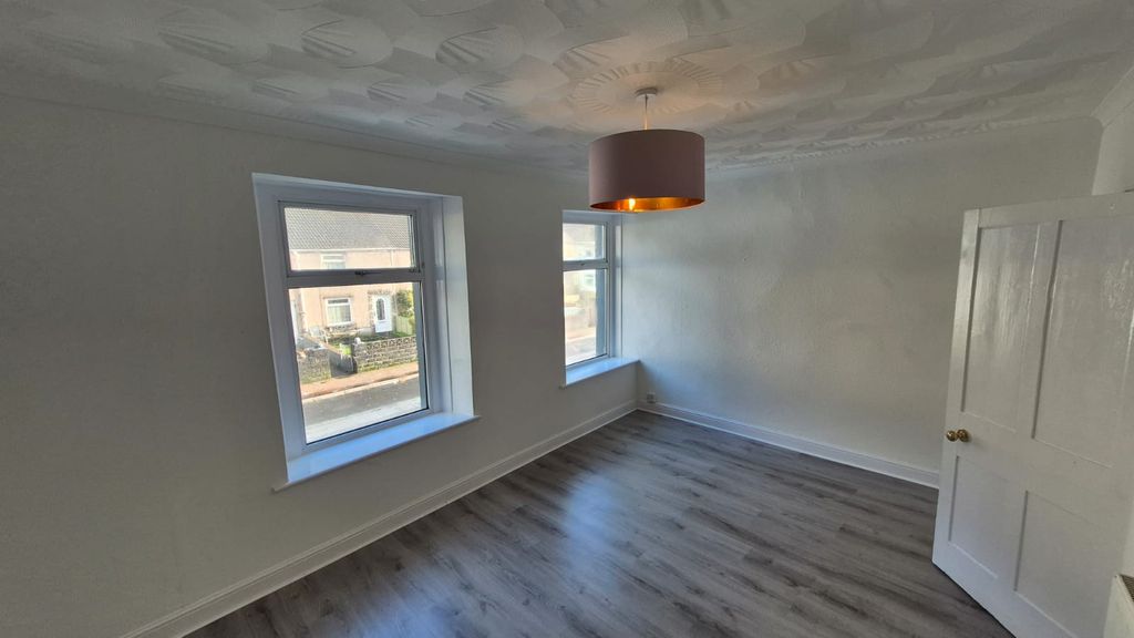 Additional image 9 of 3 bed detached house to rentNeath Road, Neath SA11