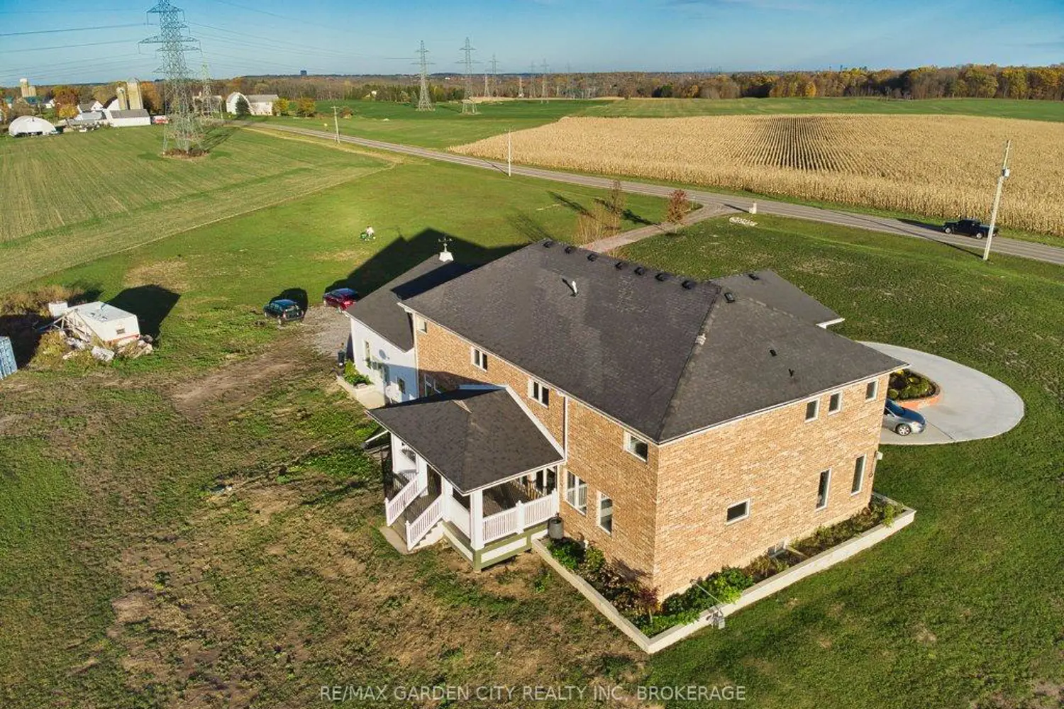 Additional image 17 of 2400 Effingham Street