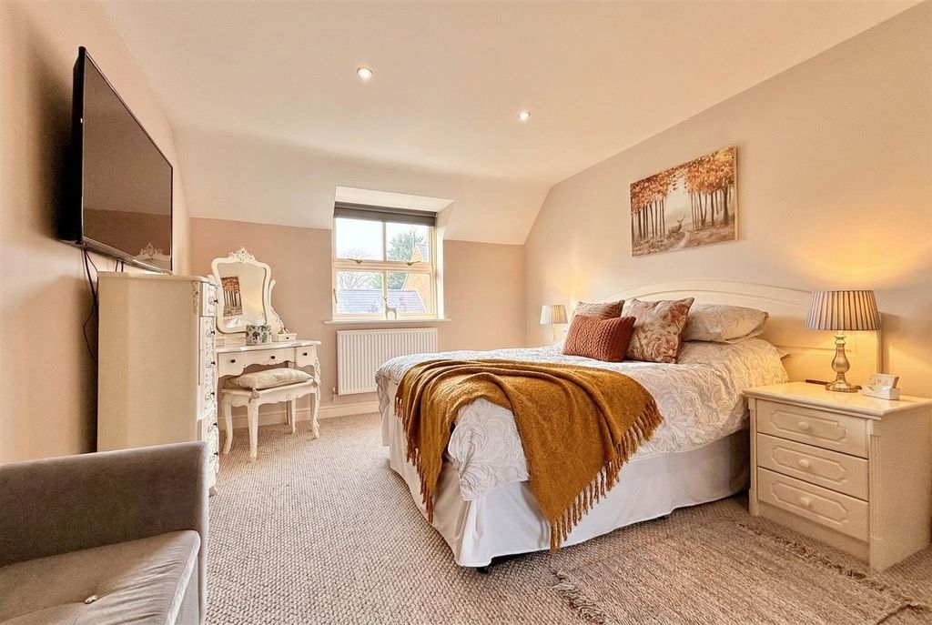 Additional image 21 of 5 bed detached house to rentHigh Street, Brant Broughton, Lincoln LN5