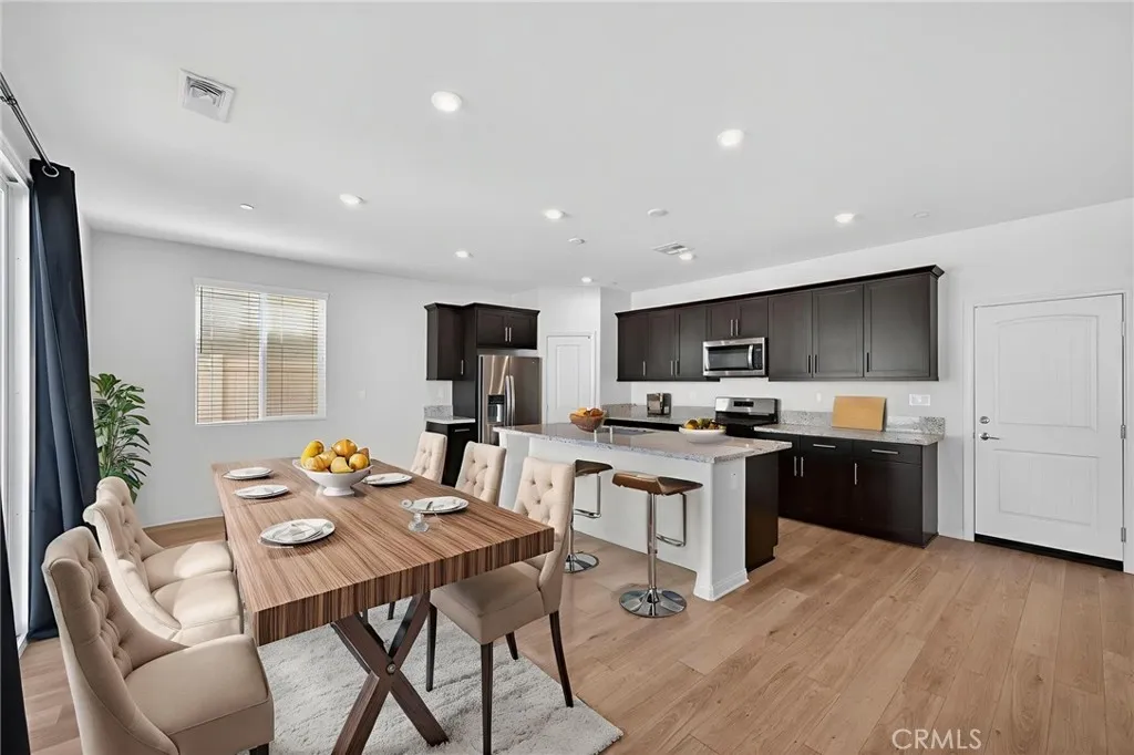 Additional image 16 of 694 Dahlia Ln, San Jacinto, CA 92583