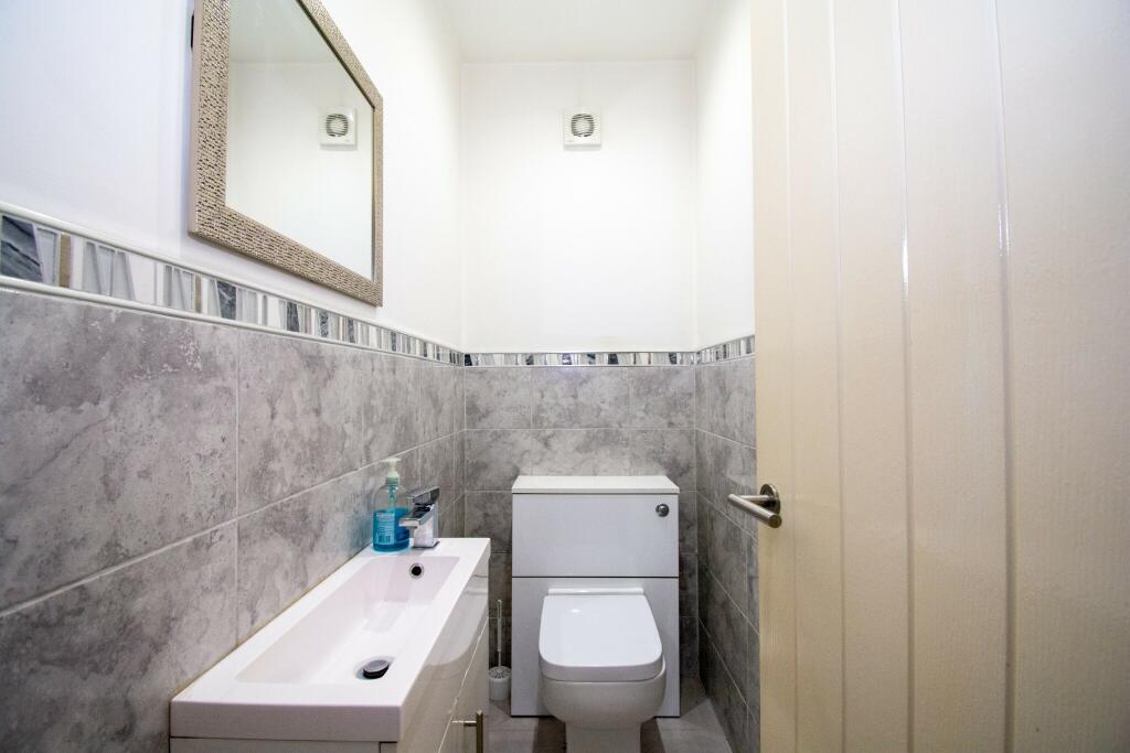 Additional image 5 of 2 Bed House on Coombe Avenue