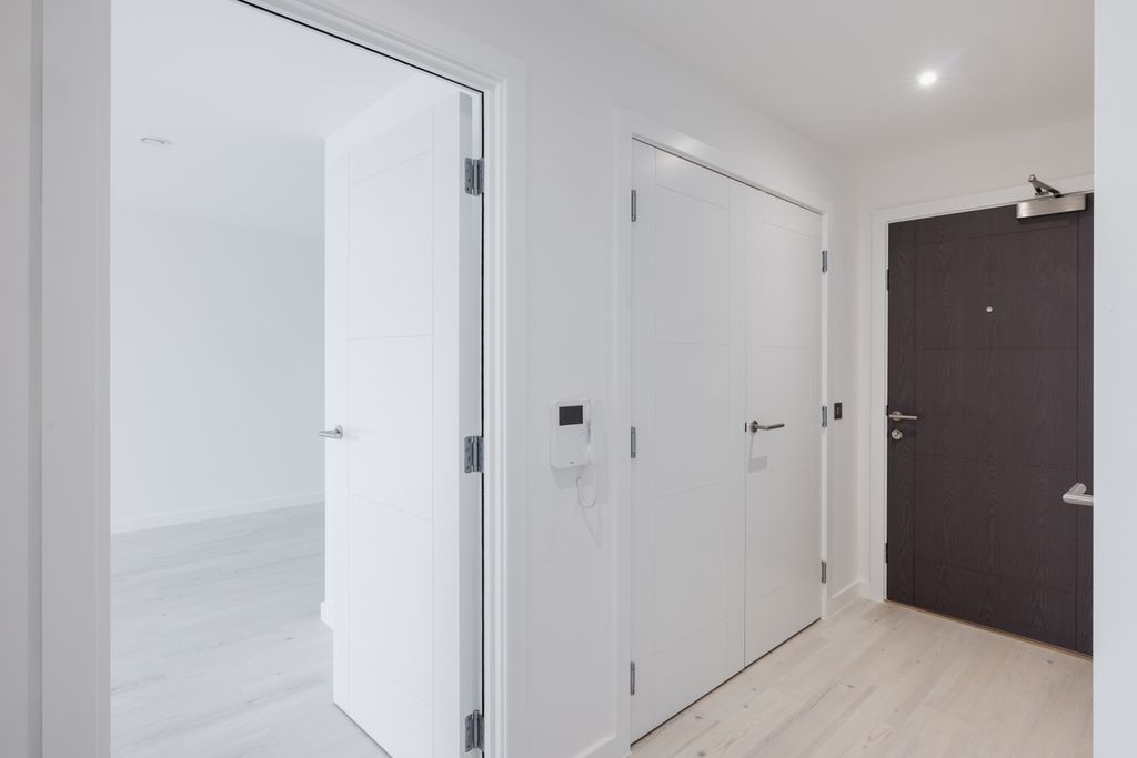 Additional image 8 of 2 bed flat to rentRue De Funchal, St. Helier, Jersey JE2