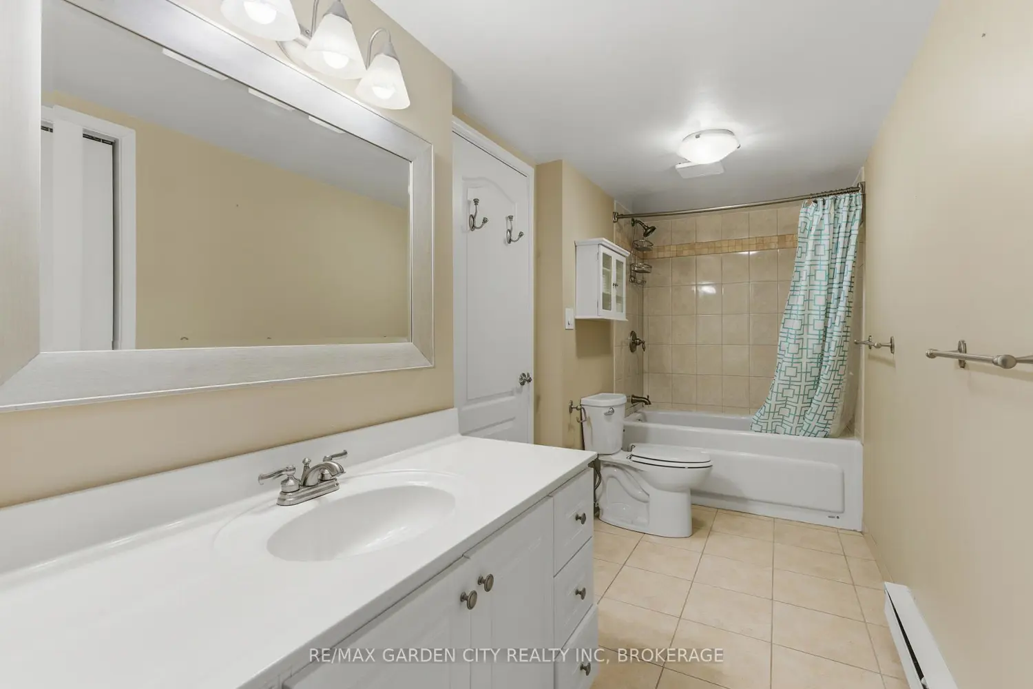 Additional image 4 of 4658 Drummond Road 230