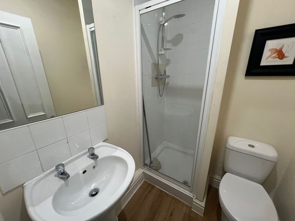 Additional image 9 of 2 bed flat to rentPollux Gate, Lytham St. Annes, Lancashire FY8