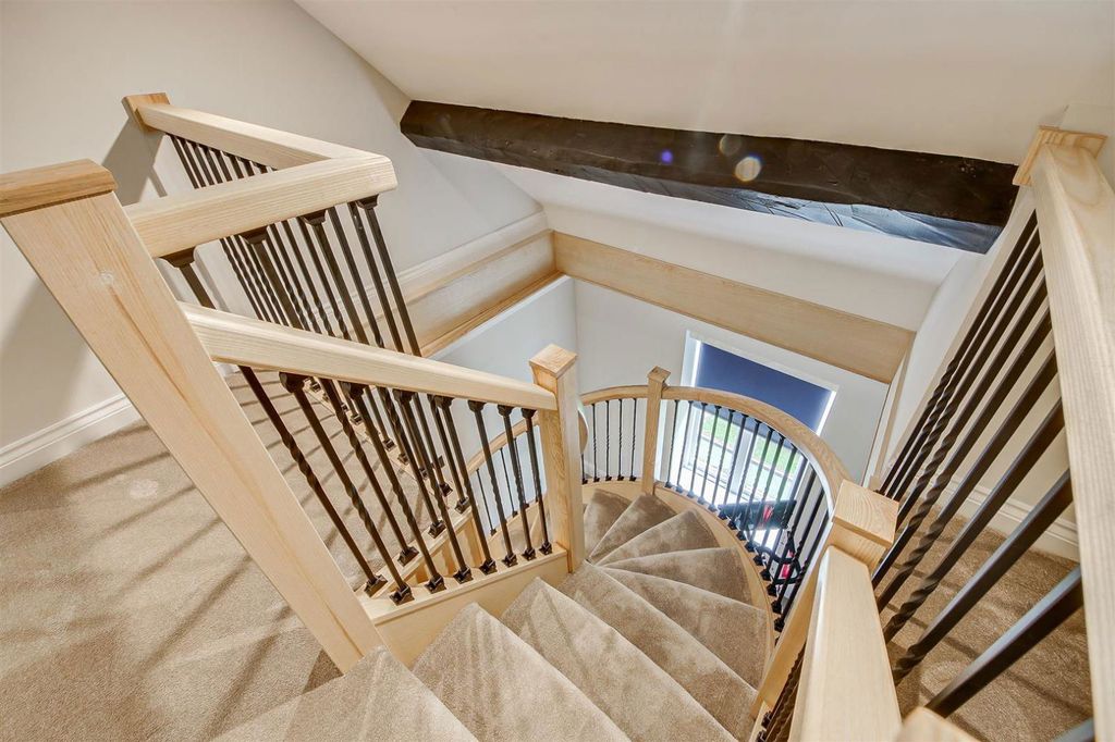 Additional image 14 of 3 bed town house to rentMarine Gate Mansions, Promenade, Southport PR9