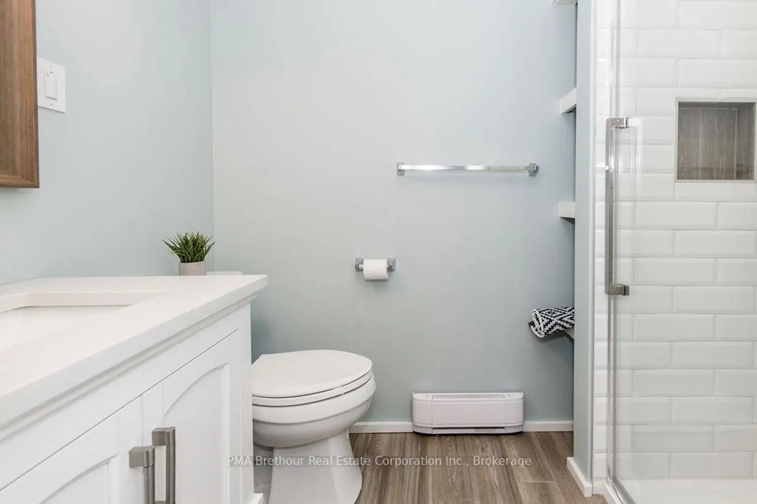 Additional image 16 of 214 Escarpment Crescent 31