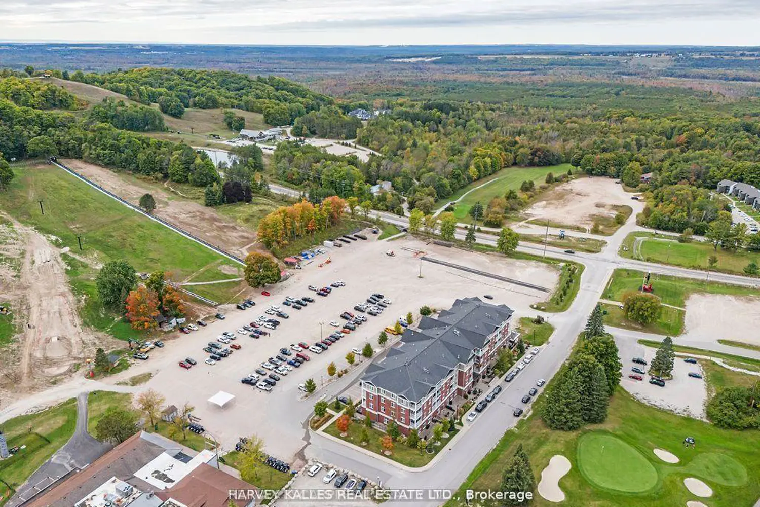 Additional image 19 of 40 Horseshoe Boulevard 416