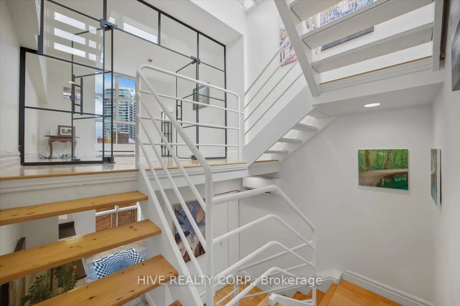 Additional image 9 of 957 Broadview Avenue D
