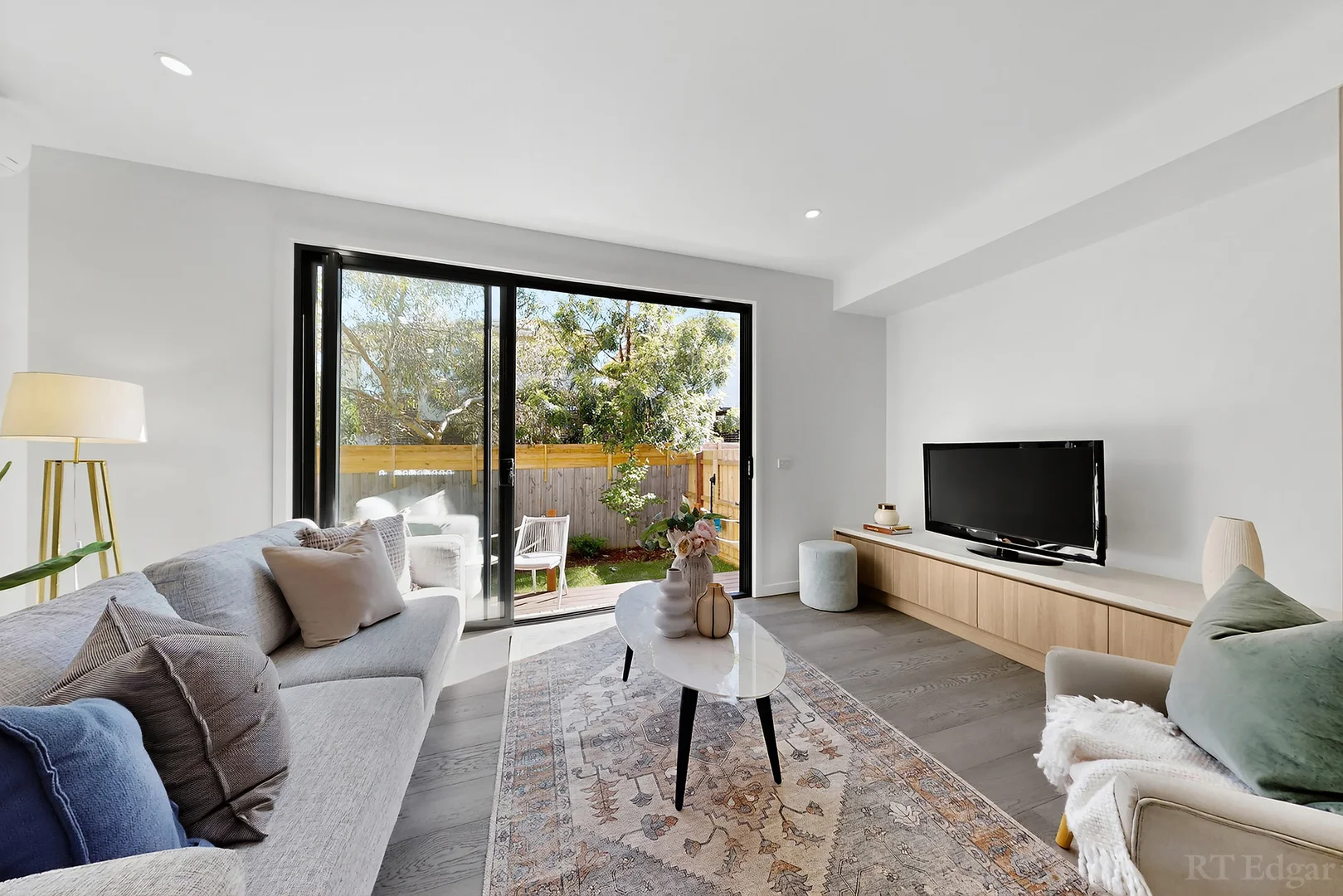 Additional image 4 of 2/39 Gillard Street, Burwood VIC 3125
