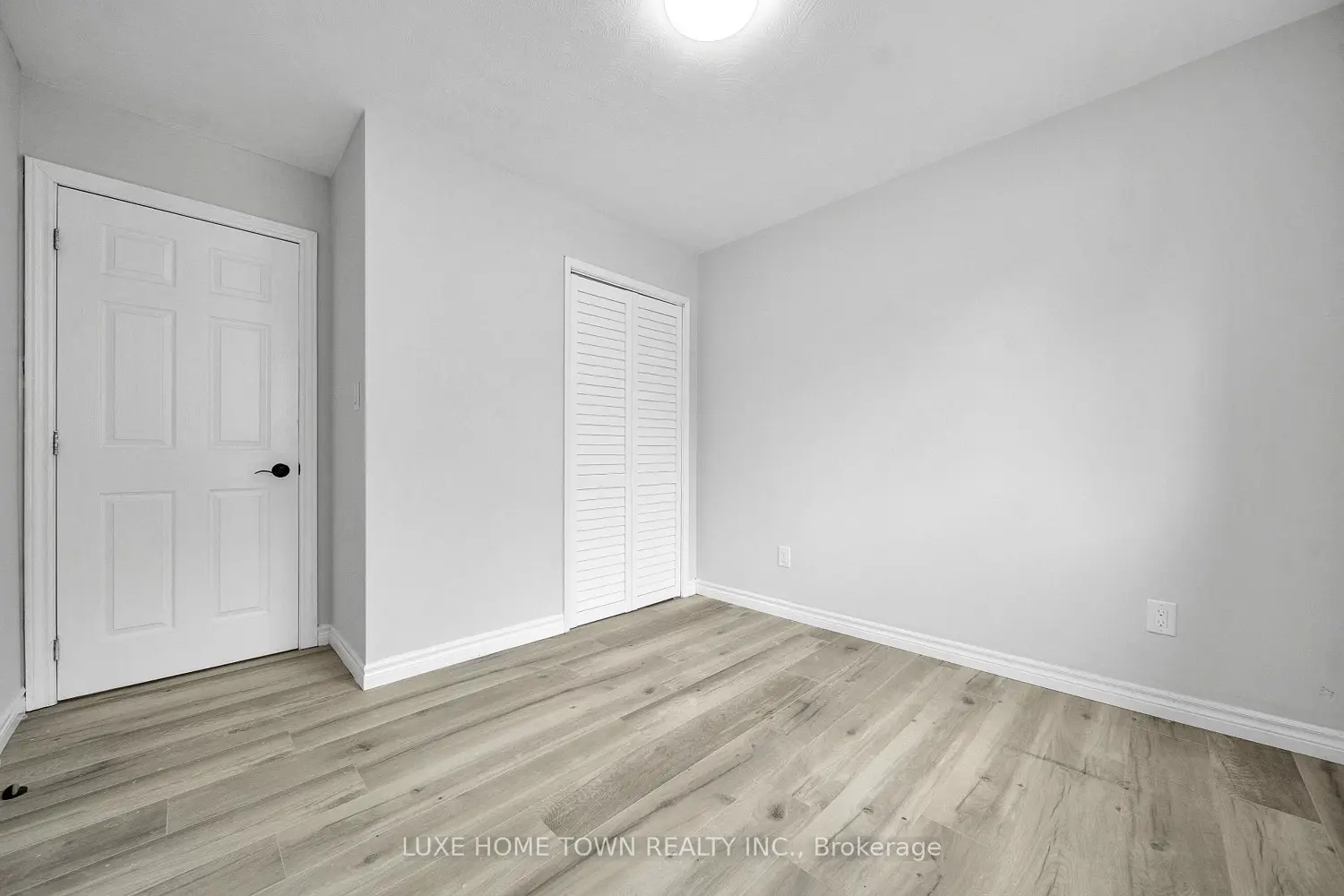 Additional image 8 of 5 Centennial Drive