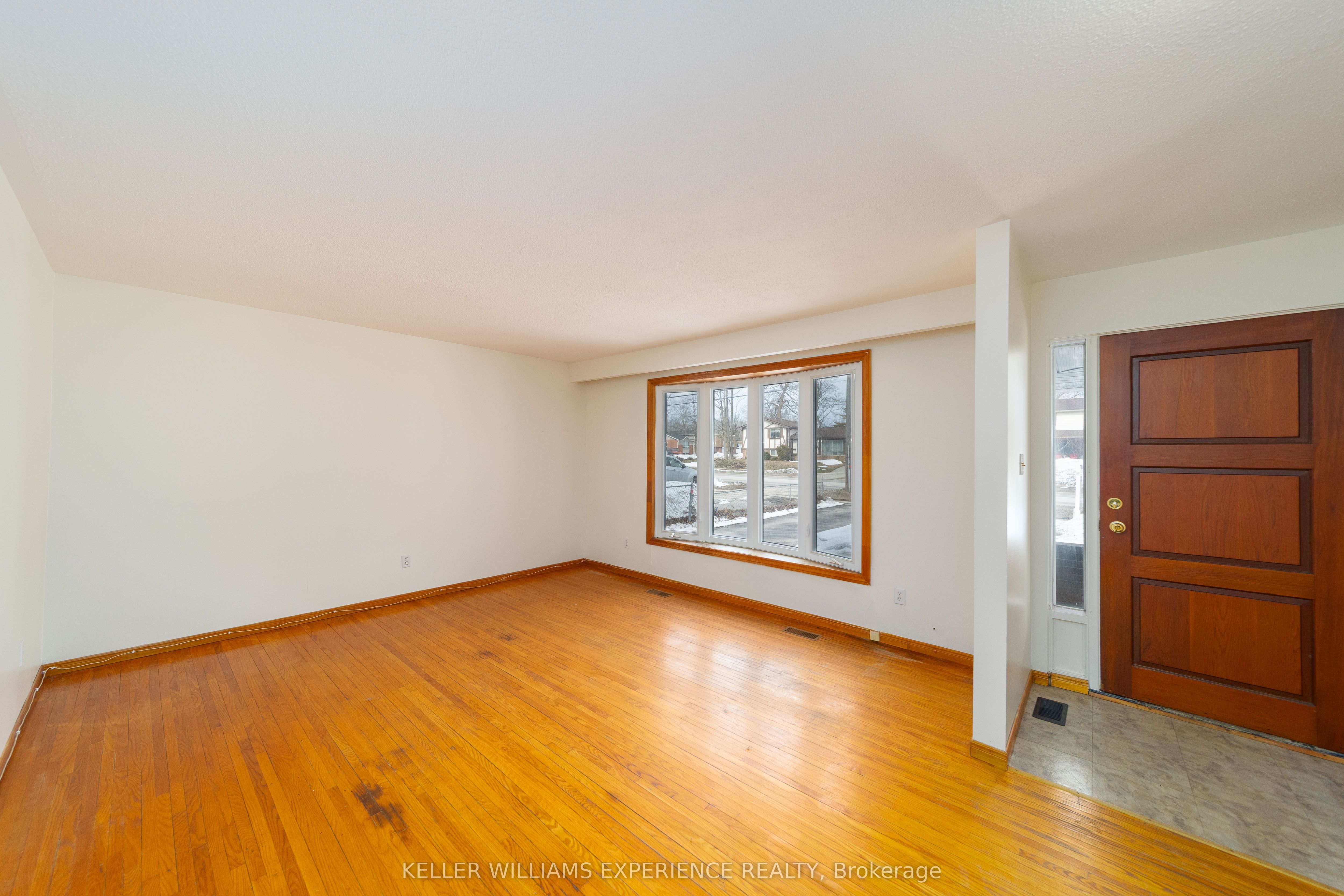 Additional image 3 of 91 Cundles Road E, Barrie, ON, L4M 2Z8