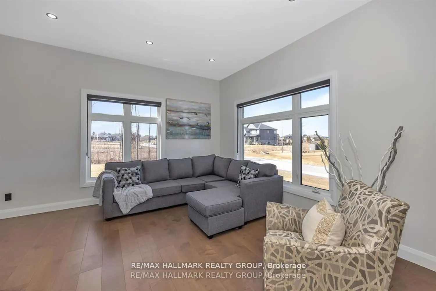 595 Shoreway Drive photo 4