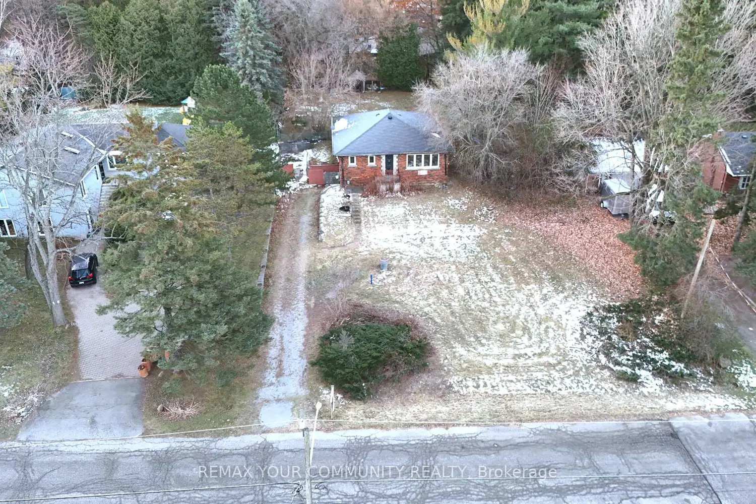 79 Muirhead Crescent photo 4